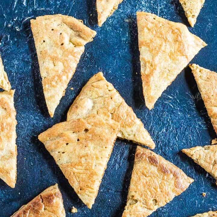 Easy Keto Pita Chips (no frying!) 🧂 Cast Iron Keto