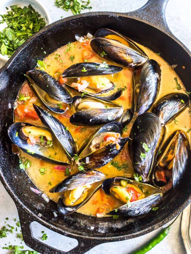 Chilli Mussels in a cast iron skillet