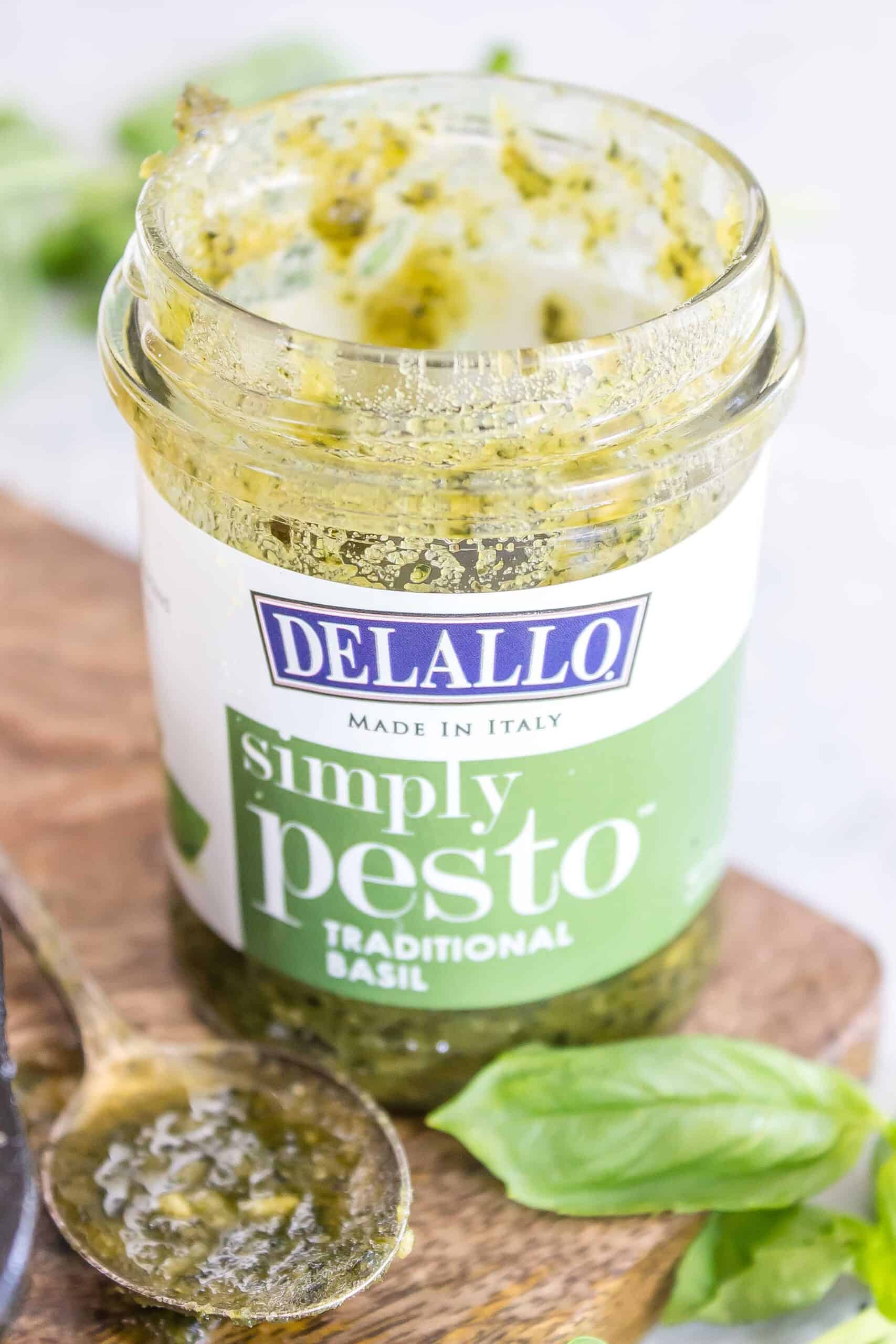 DeLallo Simply Pesto Jar