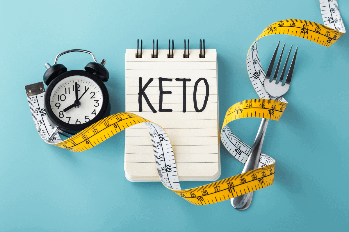 graphic of a notepad with the word keto on it