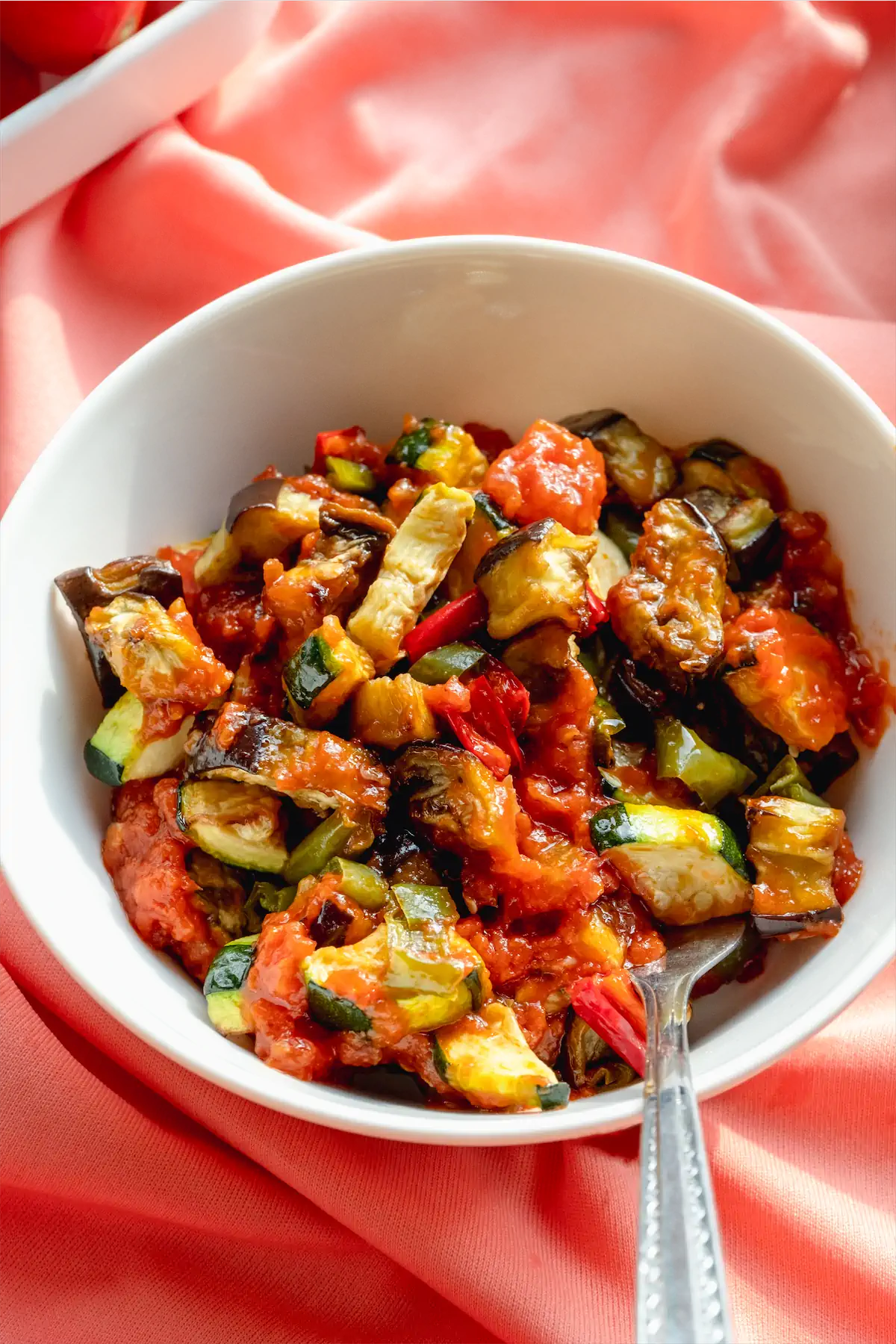 Keto veggies with tomato sauce recipe in a bowl.