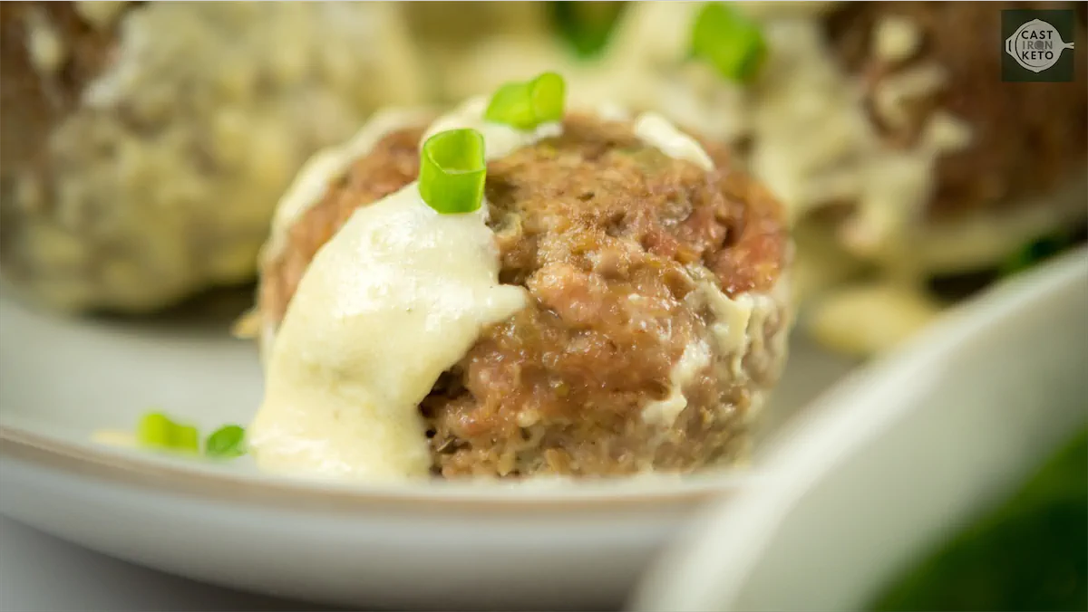 Low-carb Swedish meatballs, served on a plate.