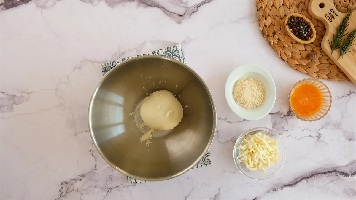 Cauliflower dough in a bowl.