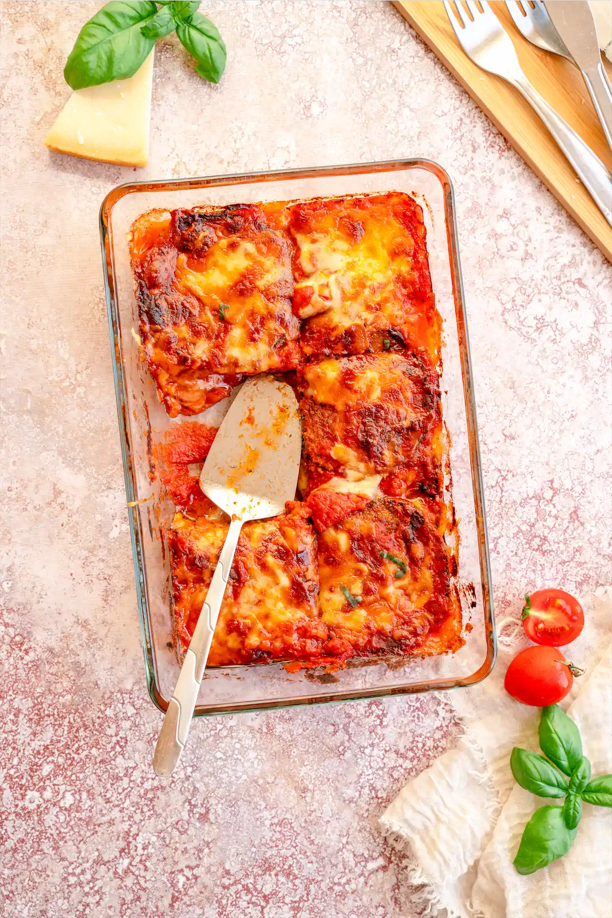 Low carb cheesy parmesan and eggplant recipe.