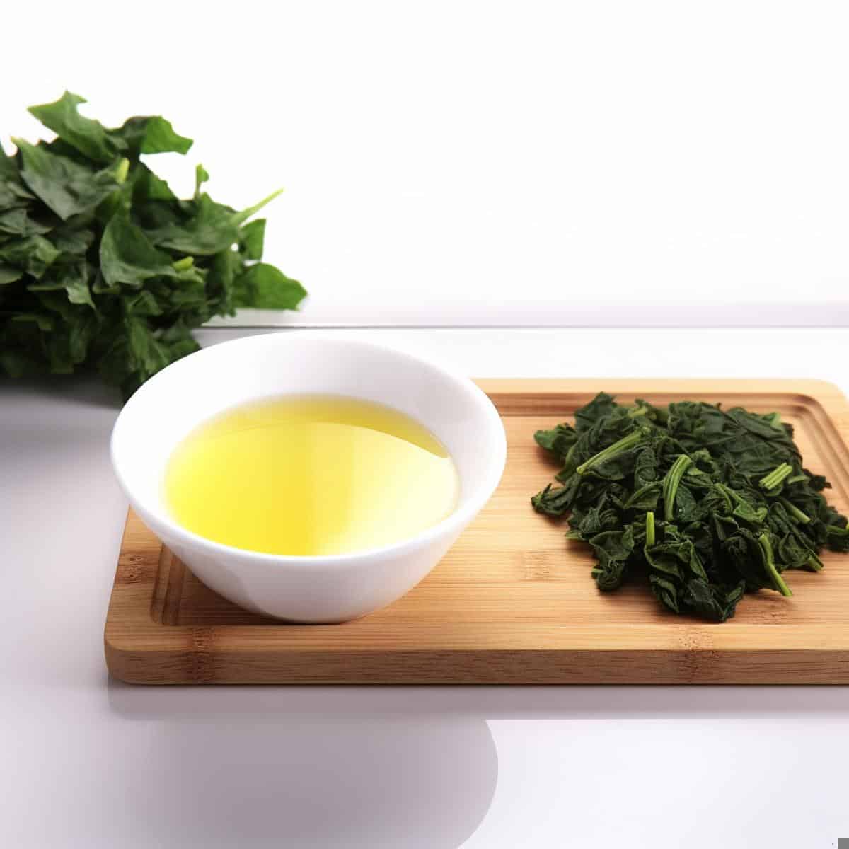 Tieguanyin on a kitchen counter